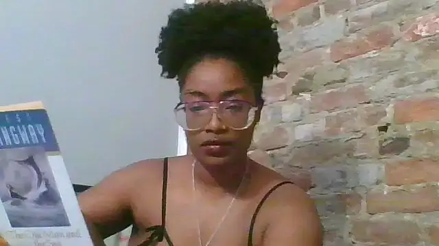 CloverGirlxo online show from May 2026 04:52:02 AM