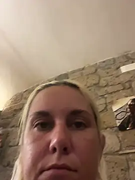 Sofia beee online show from July 2026 01:39:02 PM
