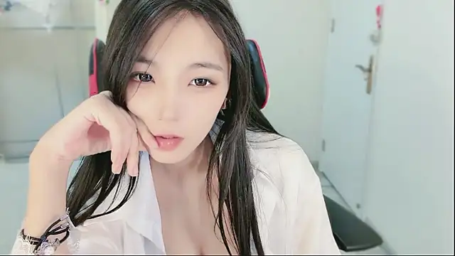 Vicki Baby online show from June 2026 01:54:01 PM