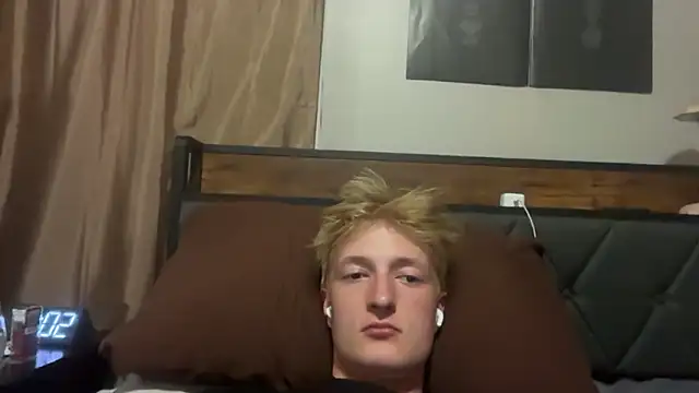 CamBos07 online show from June 2026 04:32:02 AM