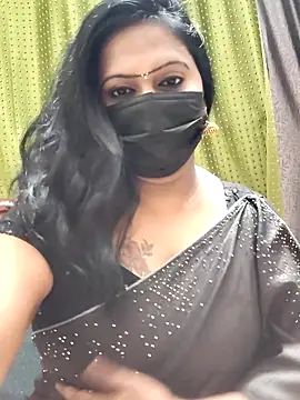 Snapshot of Meera_mia chatting on June 2026 06:45:02 PM Meera mia online show from June 2026 06:45:02 PM