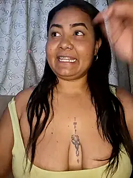 Snapshot of DEISY_8670 chatting on June 2026 11:13:01 AM DEISY 8670 online show from June 2026 11:13:01 AM