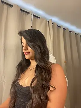 Amel Rosse online show from July 2026 09:08:01 PM