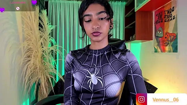 HottieVeroo  online show from June 2026 01:41:02 AM