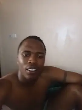 tinyy-bee online show from May 2026 01:07:02 PM