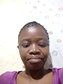 Snapshot of Carinasweets chatting on June 2026 04:08:01 AM Carinasweets online show from June 2026 04:08:01 AM