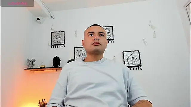 Snapshot of DamianBlazze chatting on May 2026 12:23:01 PM DamianBlazze online show from May 2026 12:23:01 PM