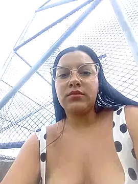 Sexy nayra outdoors  online show from June 2026 07:26:02 PM