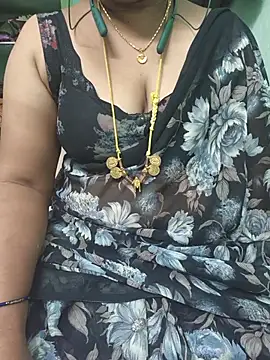 Snapshot of Tamil-kaviya98 chatting on July 2026 08:44:02 AM Tamil-kaviya98 online show from July 2026 08:44:02 AM