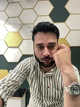 Snapshot of VBRAWN01 chatting on July 2026 08:53:02 AM VBRAWN01 online show from July 2026 08:53:02 AM