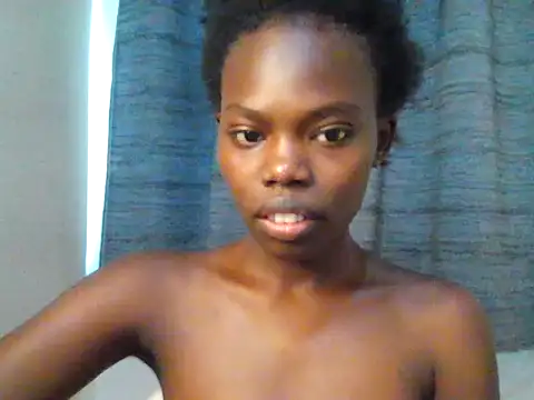 Snapshot of Sweet_quincy chatting on June 2026 10:26:01 AM Sweet quincy online show from June 2026 10:26:01 AM