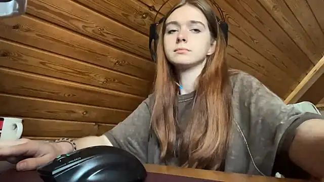 Snapshot of MariaLake chatting on June 2026 04:01:01 AM MariaLake online show from June 2026 04:01:01 AM