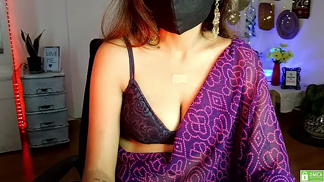 Snapshot of Yalinahotty chatting on June 2026 02:23:02 AM Yalinahotty online show from June 2026 02:23:02 AM