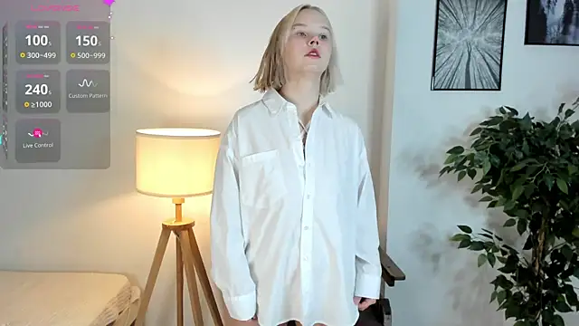 Shy nikka 4you online show from June 2026 01:11:02 AM