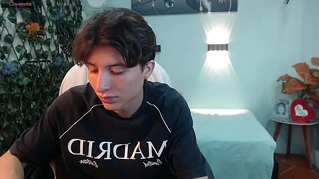 Marcoviolet online show from June 2026 12:11:02 PM