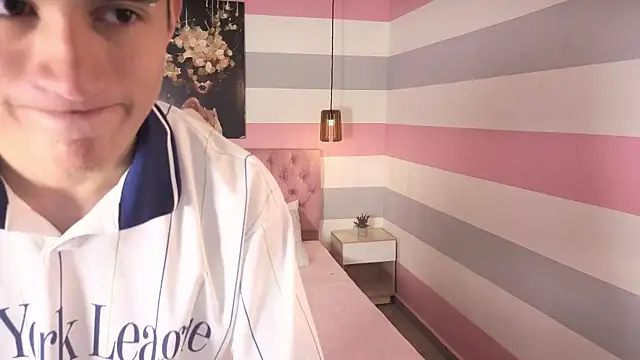 ryan valentino online show from July 2026 02:07:02 PM