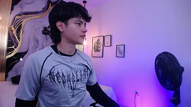 OliverMorgan66 online show from June 2026 07:28:02 PM