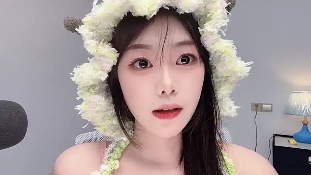 Snapshot of smalldaiwang chatting on June 2026 02:58:02 AM smalldaiwang online show from June 2026 02:58:02 AM
