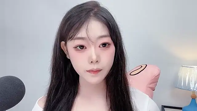 Snapshot of smalldaiwang chatting on July 2026 02:40:01 AM smalldaiwang online show from July 2026 02:40:01 AM
