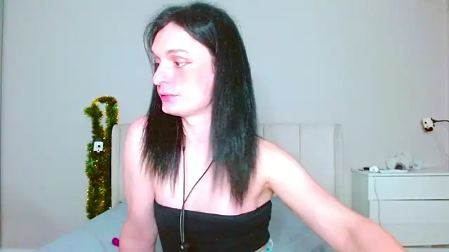 CuteMika online show from May 2026 06:38:01 PM