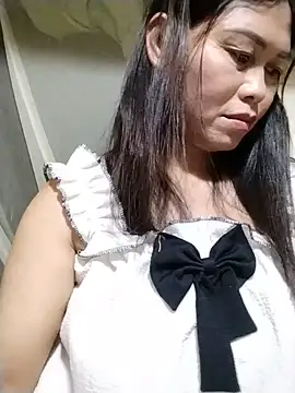 Snapshot of -Hatybi- chatting on June 2026 09:50:01 PM -Hatybi- online show from June 2026 09:50:01 PM