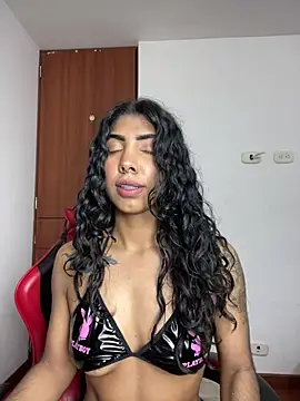 Snapshot of NassFit2 chatting on May 2026 01:14:02 AM NassFit2 online show from May 2026 01:14:02 AM