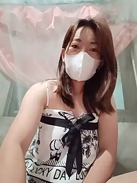 Snapshot of -Trinina- chatting on June 2026 09:06:01 PM -Trinina- online show from June 2026 09:06:01 PM