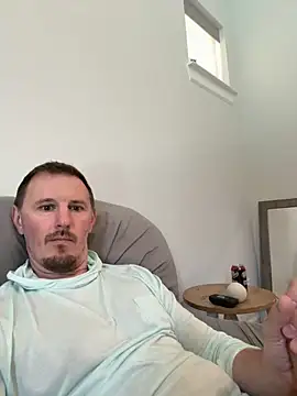 Snapshot of Hardpaul85 chatting on June 2026 06:09:01 PM Hardpaul85 online show from June 2026 06:09:01 PM
