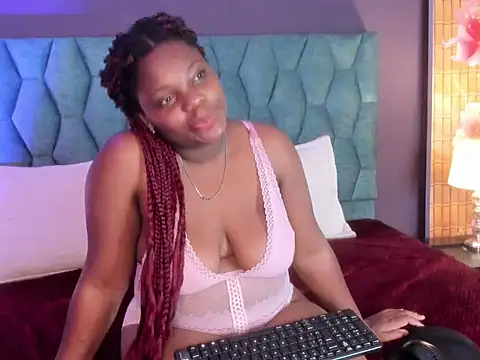 RoxaneMiranda online show from May 2026 08:50:01 PM
