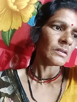 Snapshot of Cut_umang74 chatting on July 2026 11:18:01 PM Cut umang74 online show from July 2026 11:18:01 PM