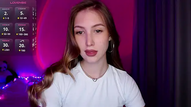 Leiakiss online show from June 2026 04:09:01 PM