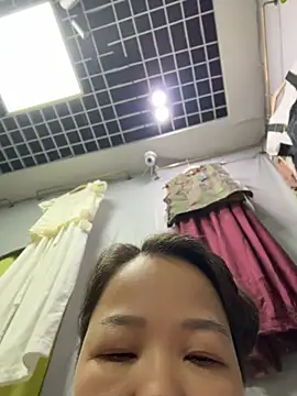 honghong mother online show from June 2026 12:26:02 AM