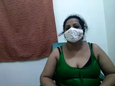 Snapshot of tamil_malluaunty chatting on May 2026 04:05:02 PM tamil malluaunty online show from May 2026 04:05:02 PM