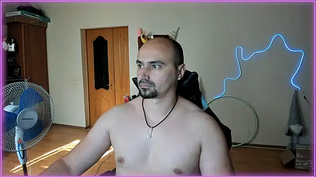 Snapshot of -SexyDaddy- chatting on July 2026 01:56:01 PM -SexyDaddy- online show from July 2026 01:56:01 PM