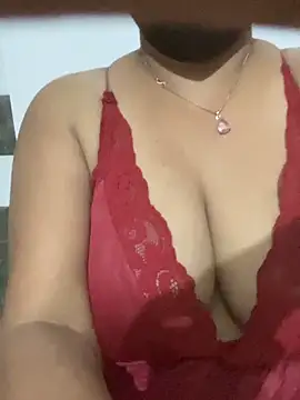 Snapshot of sexyveena chatting on June 2026 11:42:02 AM sexyveena online show from June 2026 11:42:02 AM