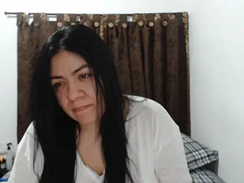 Snapshot of Luna-dark chatting on July 2026 02:38:01 AM Luna-dark online show from July 2026 02:38:01 AM