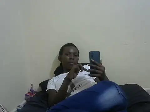 Snapshot of cute_avy0 chatting on July 2026 09:44:01 AM cute avy0 online show from July 2026 09:44:01 AM