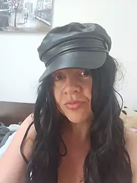 Snapshot of Badddie56 chatting on May 2026 11:28:02 AM Badddie56 online show from May 2026 11:28:02 AM
