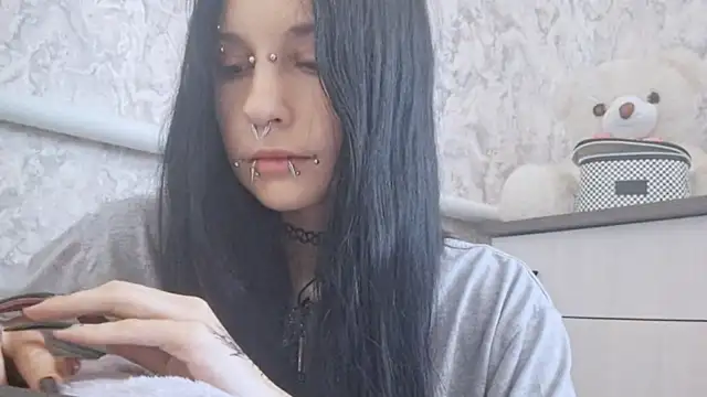Snapshot of KrissyHiott chatting on June 2026 04:54:01 AM KrissyHiott online show from June 2026 04:54:01 AM