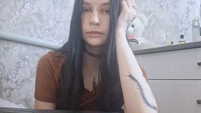 Snapshot of KrissyHiott chatting on June 2026 04:26:01 AM KrissyHiott online show from June 2026 04:26:01 AM
