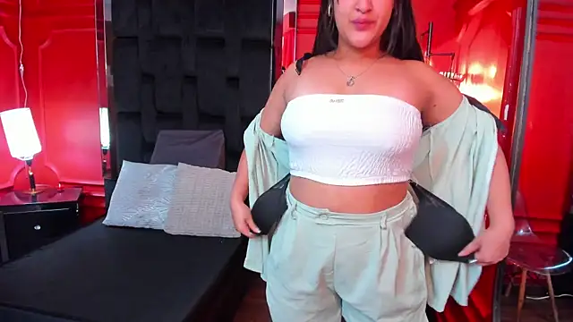 amberhanks online show from July 2026 12:09:01 PM