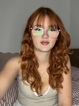 Snapshot of BunnyandBrookes_ chatting on June 2026 10:13:02 AM BunnyandBrookes online show from June 2026 10:13:02 AM