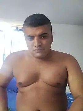 Snapshot of Ulises141120 chatting on May 2026 10:07:01 PM Ulises141120 online show from May 2026 10:07:01 PM