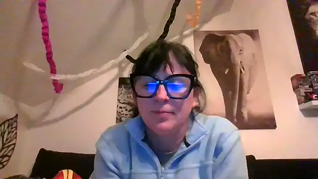 sexujuly88 online show from April 2026 09:28:02 PM