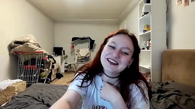 LoiseLovetto online show from June 2026 06:43:01 PM