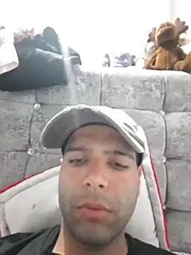 Cristianwiwif online show from June 2026 10:27:02 PM