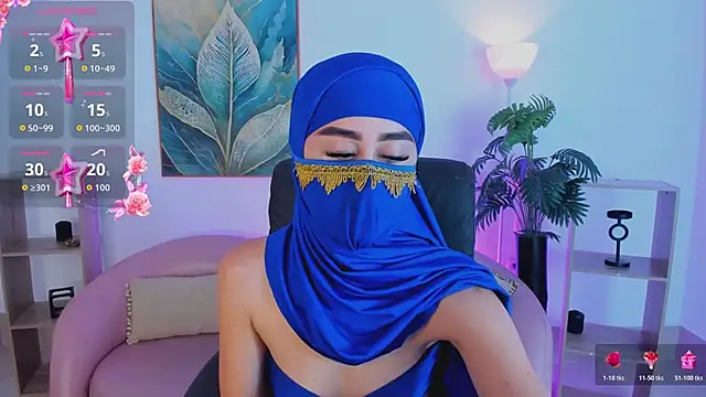 Snapshot of Alina_Malak chatting on June 2026 04:33:01 PM Alina Malak online show from June 2026 04:33:01 PM