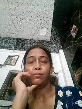 Snapshot of Hot-Angel088 chatting on July 2026 04:39:01 AM Hot-Angel088 online show from July 2026 04:39:01 AM