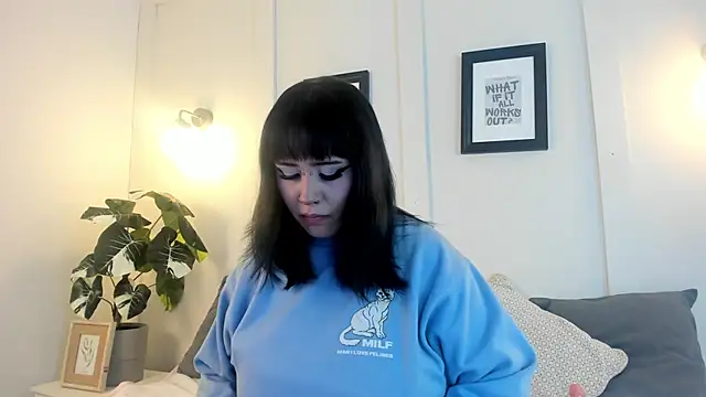 Snapshot of annyy_catt chatting on June 2026 03:38:02 AM annyy catt online show from June 2026 03:38:02 AM