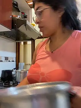 ivy baley online show from July 2026 04:33:01 PM